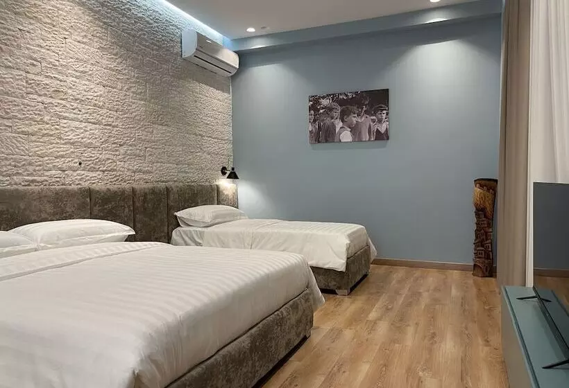 هتل Bujtina Apsus