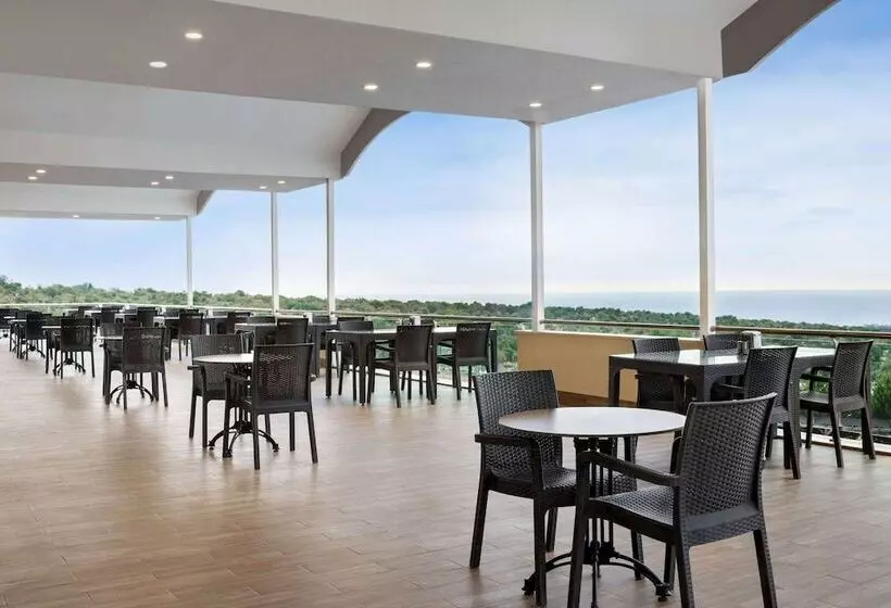 Hotelli Ramada Resort By Wyndham Kizkalesi