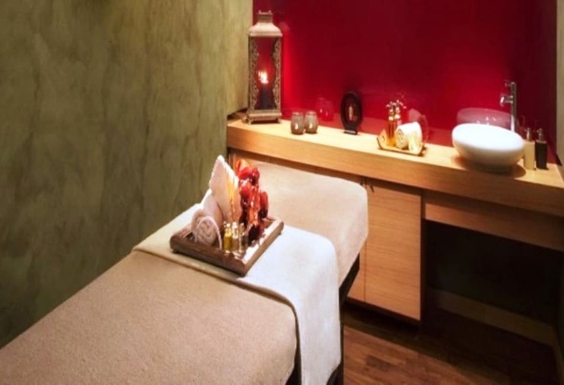 فندق Ramada Resort By Wyndham Kizkalesi