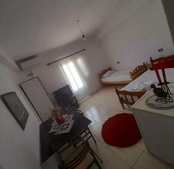 پانسیون Rey Garden Villa
