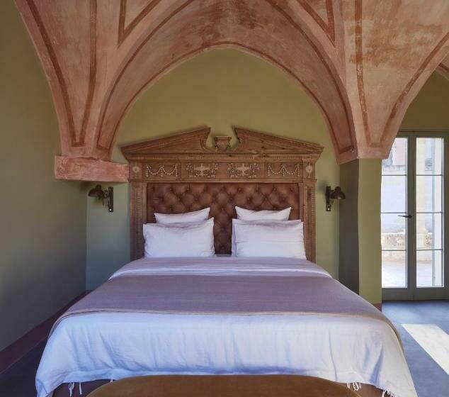 리조트 Tower Elvira