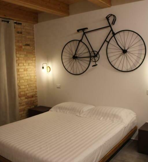 Suite 783 Bed And Breakfast