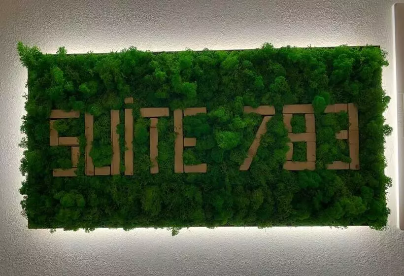 Suite 783 Bed And Breakfast