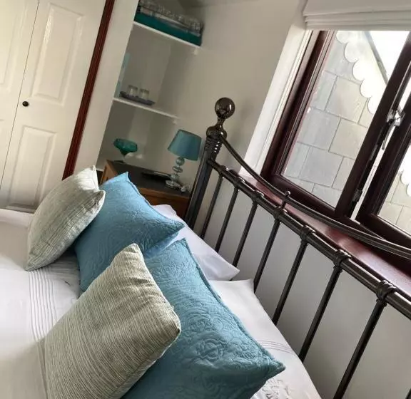 ベッドアンドブレックファースト Meadowview Cottage, St Ives View