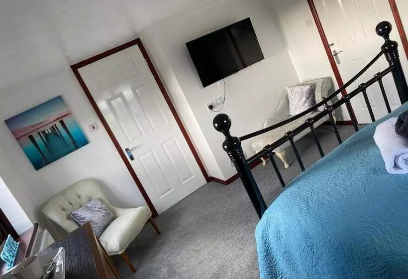 ベッドアンドブレックファースト Meadowview Cottage, St Ives View