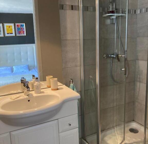 مبيت وإفطار Numero 8