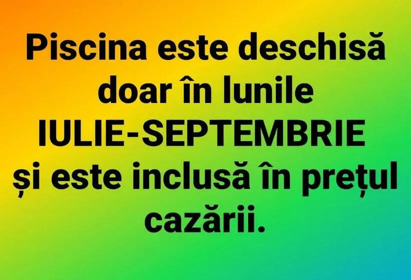 ホテル Cazare La Fermă
