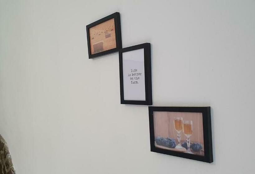 בית מלון כפרי Cazare La Fermă