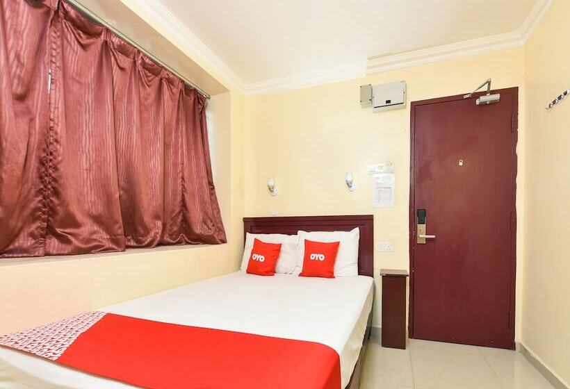 Otel Oyo 90562 J Hostels Pj