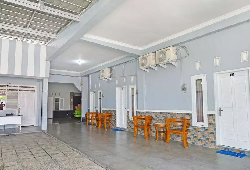 Hotelli Oyo 91399 Homestay Trendy Syariah