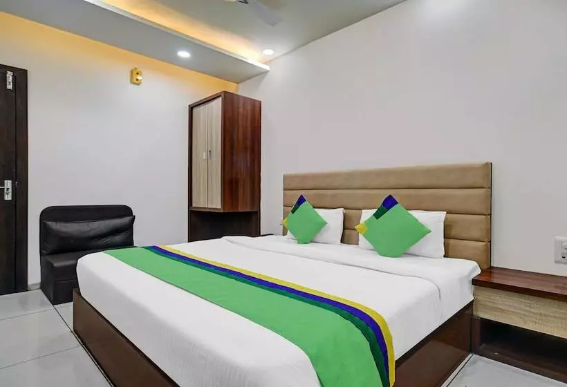 ホテル Treebo Calista, Patel Nagar