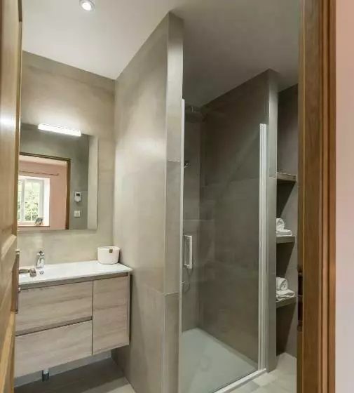 ペンション La Vallee Joly