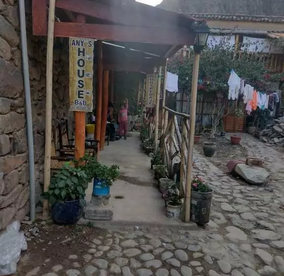 Any S House Bed And Breakfast