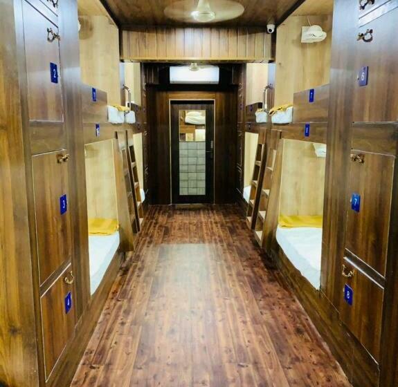 City Stay Ac Deluxe Hostel