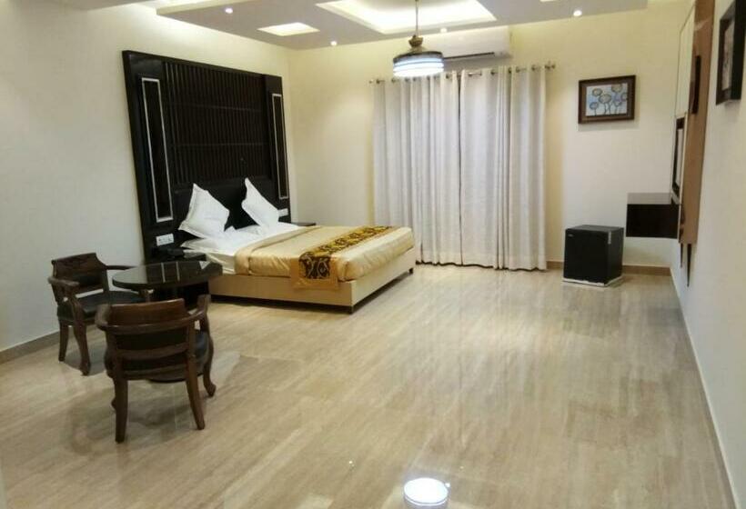 فندق New Anand Palace