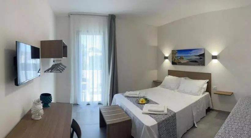پانسیون Calafato Guest House