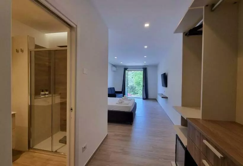 Majatalo Marea Retreat Rooms
