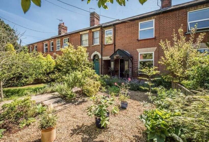 Rose Cottage, Halesworth