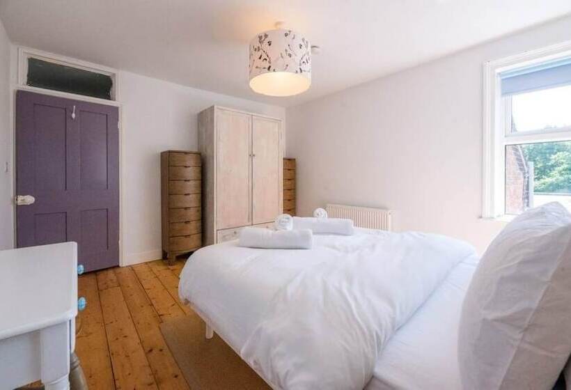 Rose Cottage, Halesworth