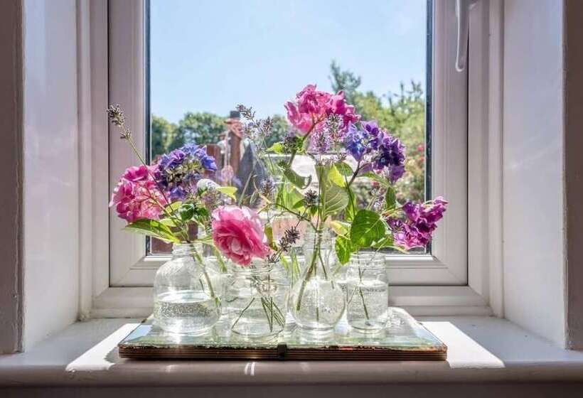 Rose Cottage, Halesworth