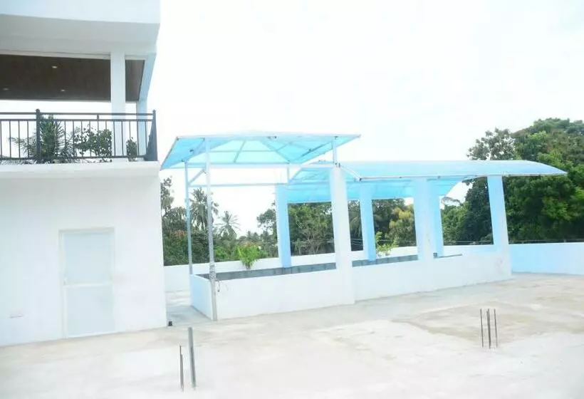 Concey Transit Hotel Airport View