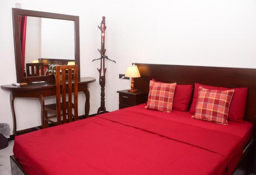 Concey Transit Hotel Airport View