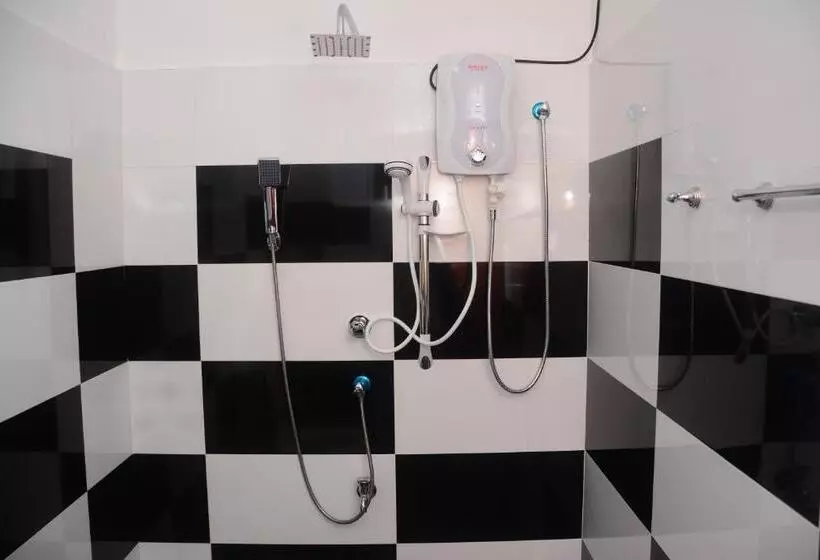 Concey Transit Hotel Airport View