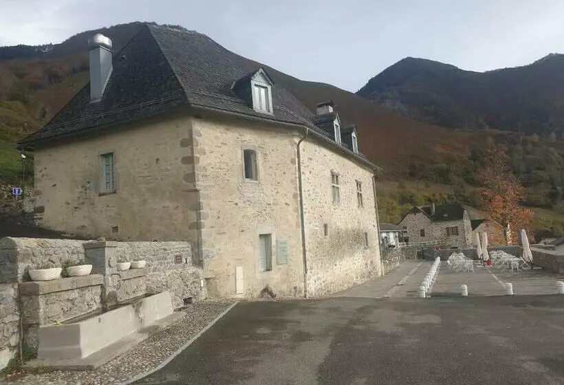 Hotelli Château D Arance