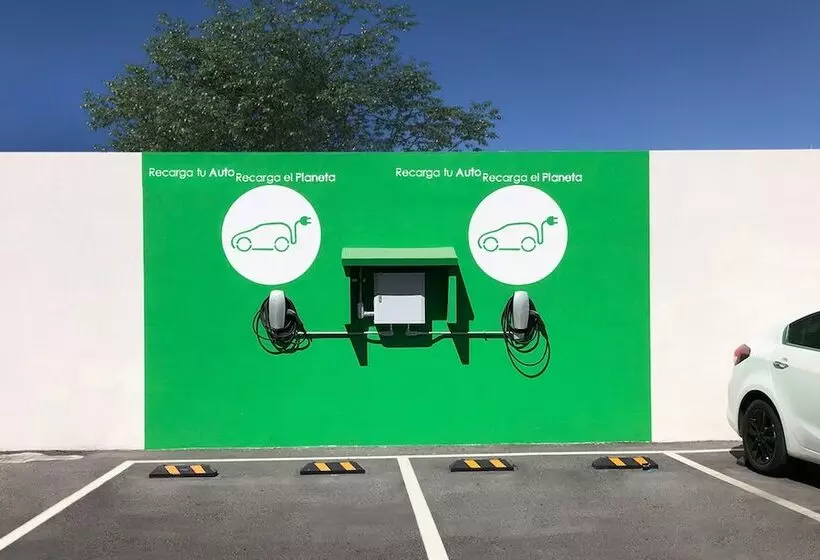 Hotelli Ramada Encore By Wyndham Guadalajara Aeropuerto