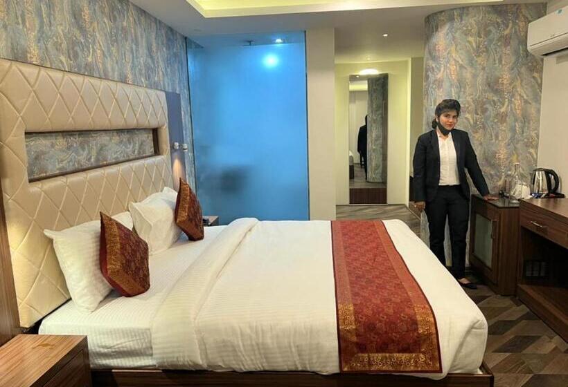 בית מלון כפרי The Triumph