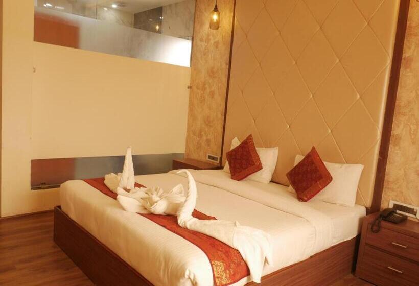 בית מלון כפרי The Triumph