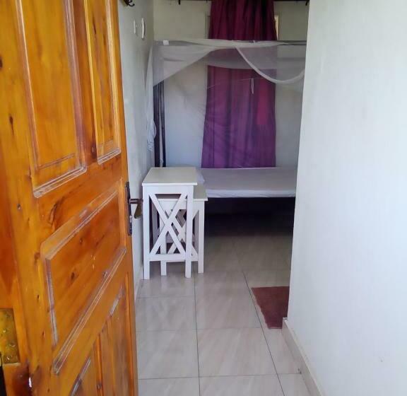 پانسیون Mundo Guest & Studio Apartments, Mtwapa,mombasa