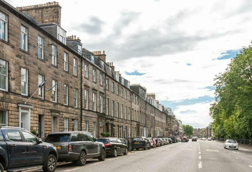 הוסטל Comfortable Ground Floor Double Room