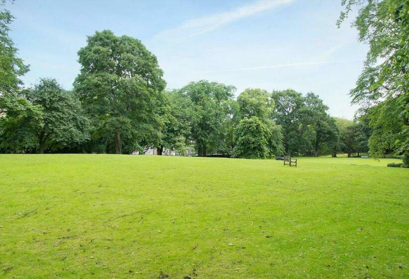 הוסטל Comfortable Ground Floor Double Room