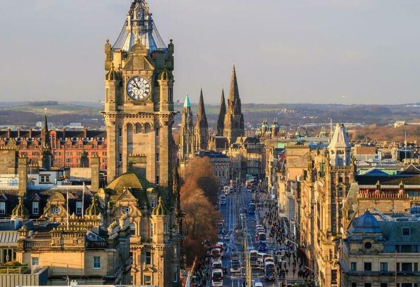 הוסטל Comfortable Ground Floor Double Room