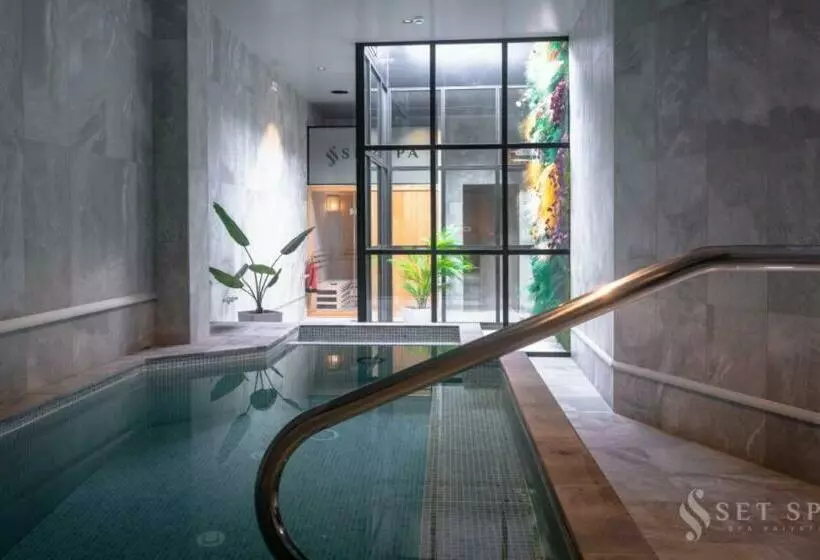 تختخواب و صبحانه Set Spa