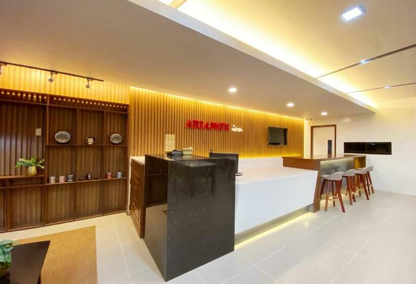 فندق Arianos Inn