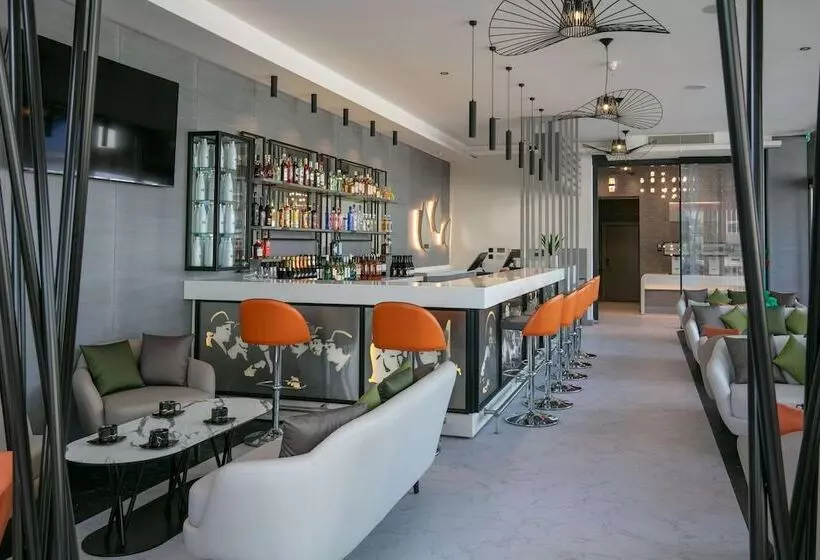 Sadie Best Western Hotel At Luton