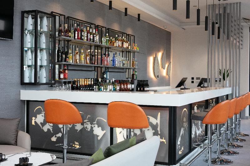 Sadie Best Western Hotel At Luton