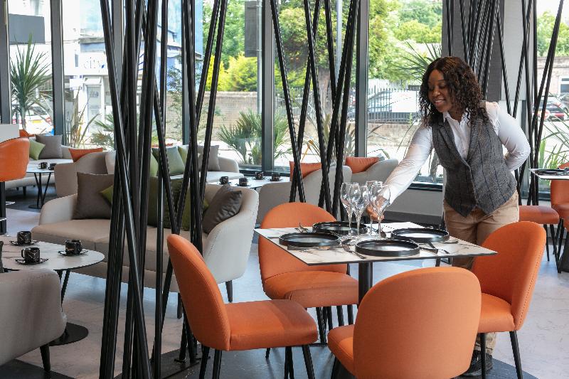 Sadie Best Western Hotel At Luton