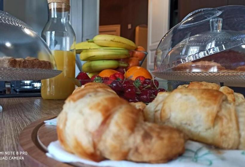 Palazzo Lupinacci Dimora Storica Bed And Breakfast