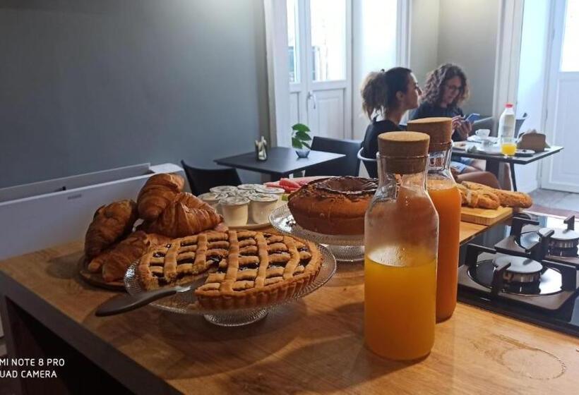 Palazzo Lupinacci Dimora Storica Bed And Breakfast