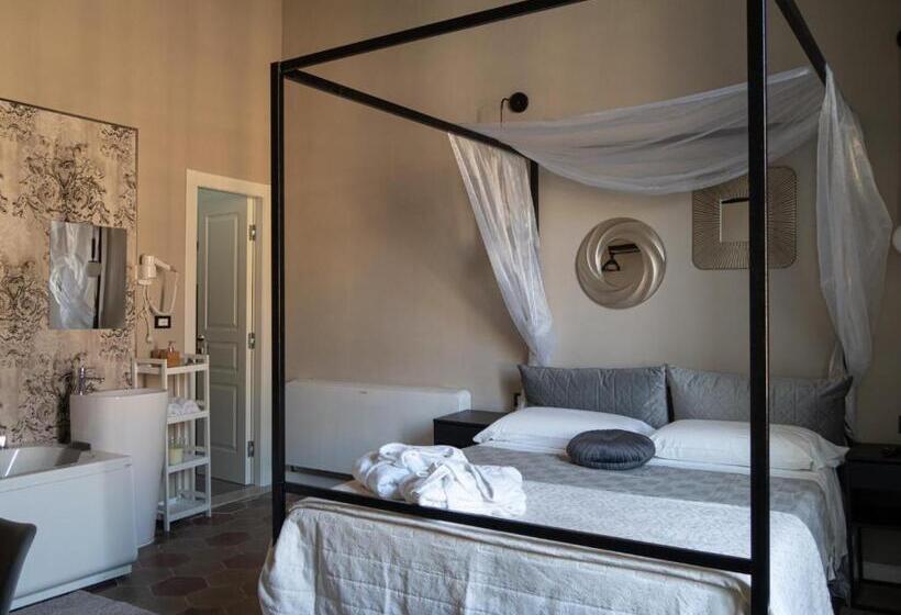 Palazzo Lupinacci Dimora Storica Bed And Breakfast