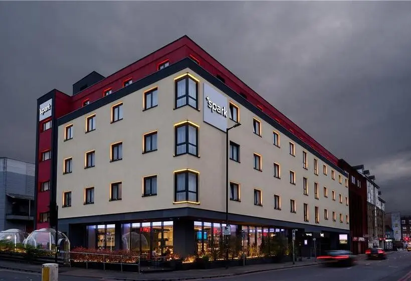 Sadie Best Western Hotel At Luton