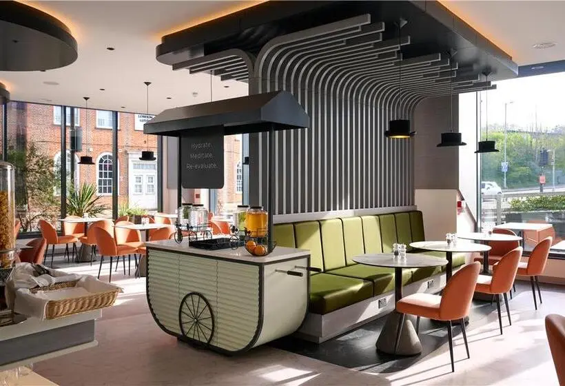 Sadie Best Western Hotel At Luton