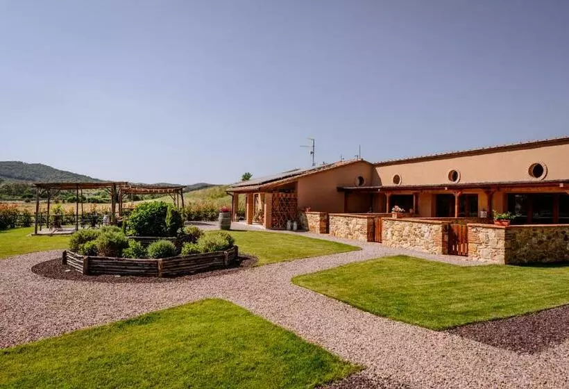 Hotelli Agriturismo Giù Al Pozzo