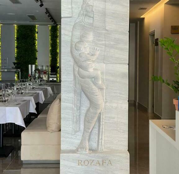 هتل Rozafa Palace