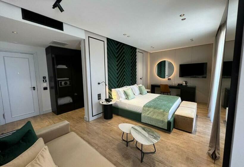 هتل Rozafa Palace