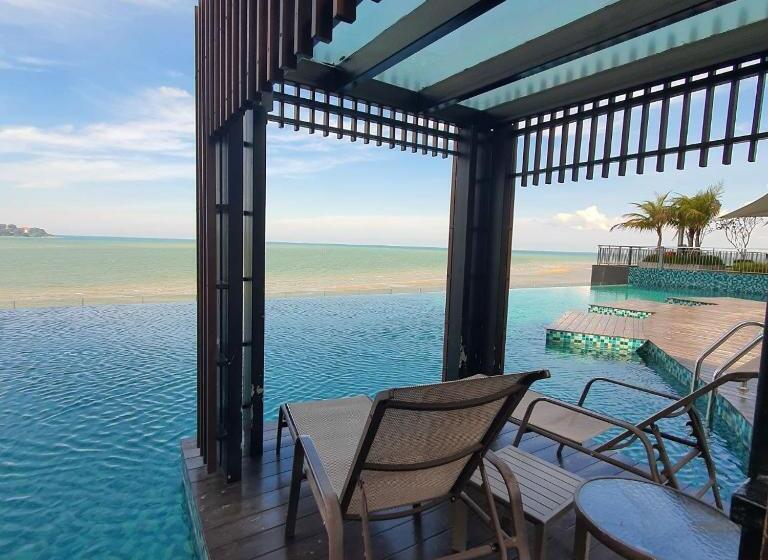 Kuantan Imperium Seaview Cityview By Avenzee