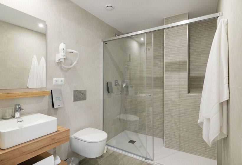 پانسیون Nerja Vg Hostal Boutique